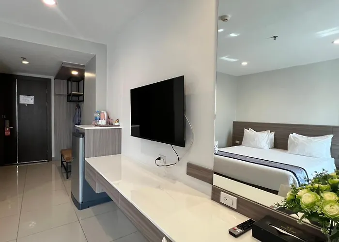 Hotel Crystal Suvarnbhumi Airport 4*