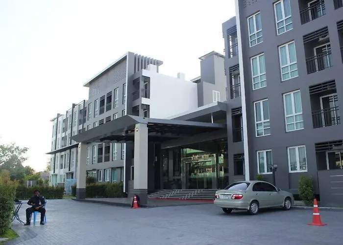 Crystal Suvarnbhumi Airport 4*